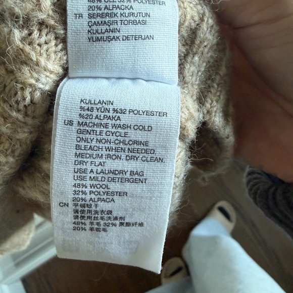 & Other Stories Textured Beige Sweater - Picture 4 of 9